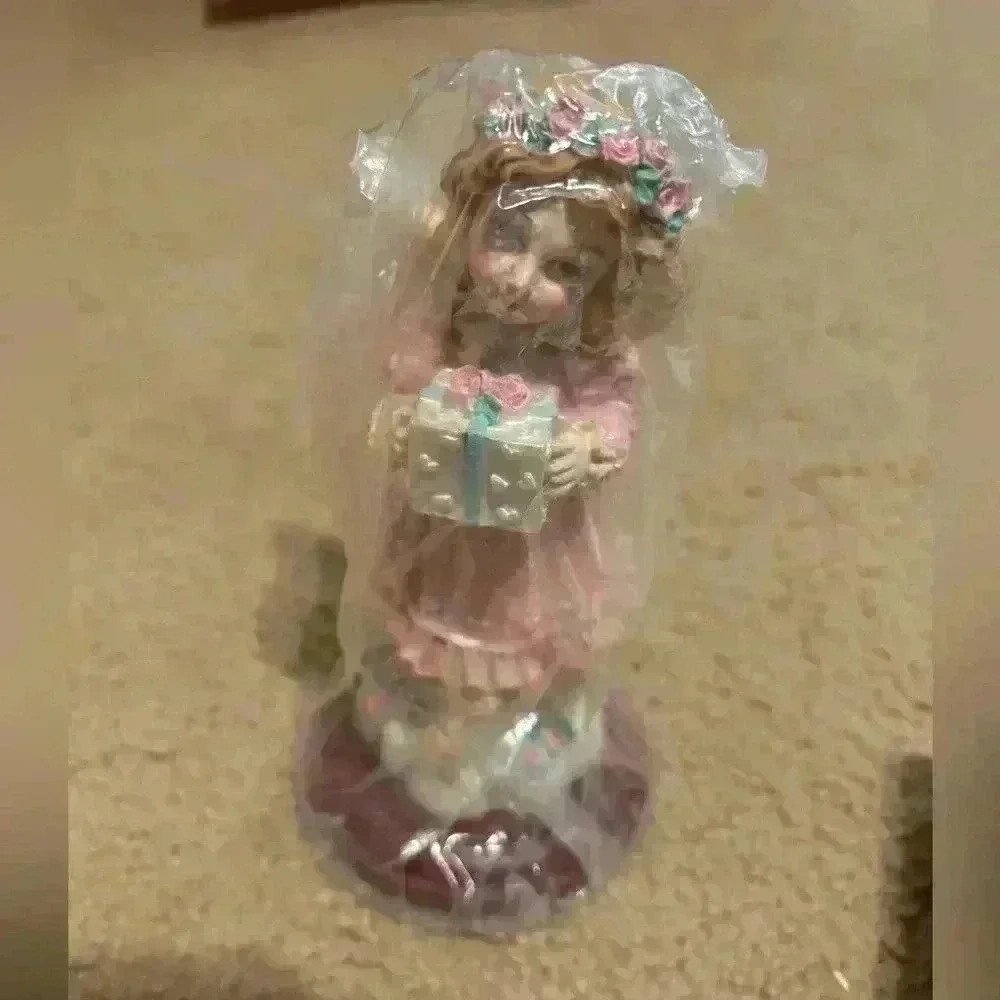House of Lloyd, Christmas Around the world “the giving angel” 1996 - Picture 6 of 11